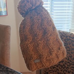 Turtle Fur Cable Knit Merino Wool Pom Beanie Mocha Latte OS EUC